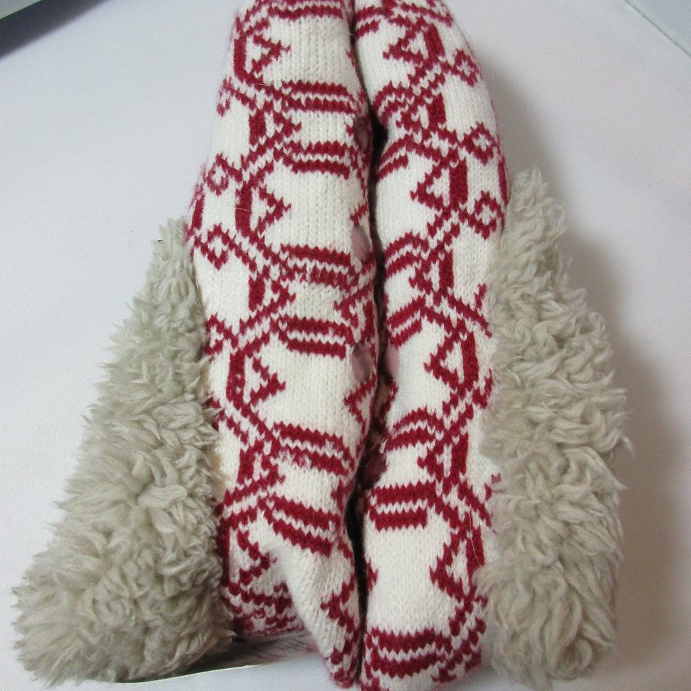 New Furry Red and White  Comfy Slipper Socks size 4-10
